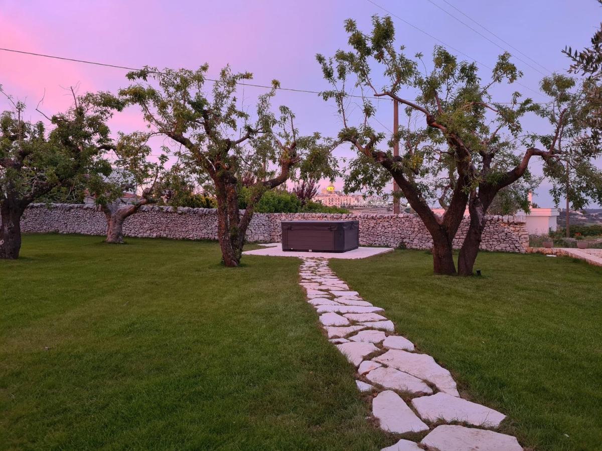 فندق Trulli Nanni لوكوروتوندو المظهر الخارجي الصورة